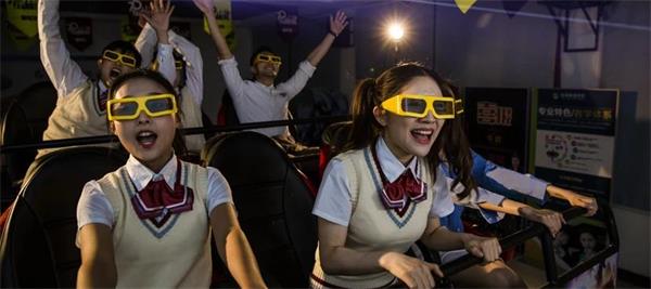 影視動漫高級設計師