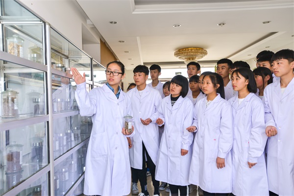 河北中醫(yī)康復保健學校開設了哪些專業(yè)？