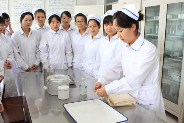北京護(hù)理學(xué)校高級(jí)護(hù)理專業(yè)怎么樣？
