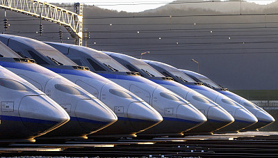 保定世紀(jì)美黛技工學(xué)校有哪些乘務(wù)類專業(yè)？