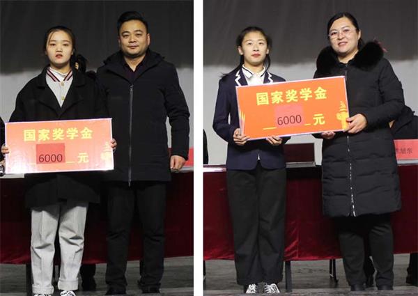 濟(jì)南應(yīng)用技術(shù)學(xué)校召開國家獎(jiǎng)學(xué)金暨貧困畢業(yè)生求職補(bǔ)貼資金發(fā)放大會   