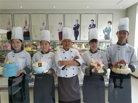 邢臺荔枝村烘焙專修學校有哪些專業(yè)？