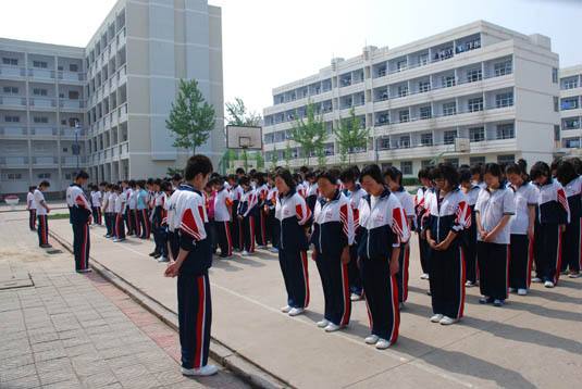 青島膠南市高級職業(yè)技術(shù)學校好不好？
