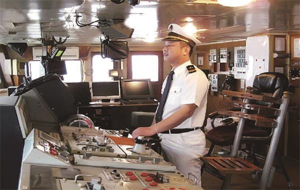 青島哪個學(xué)?？梢詫W(xué)海事相關(guān)專業(yè)？