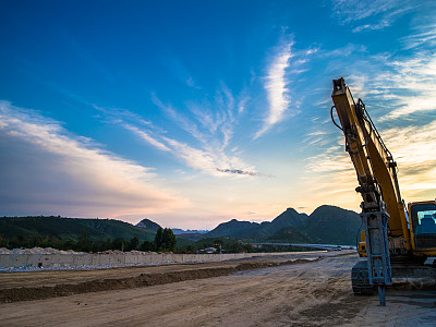 濟(jì)南駿大挖掘機(jī)培訓(xùn)學(xué)校開(kāi)設(shè)哪些培訓(xùn)課程？