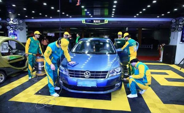 想學汽車運用與維修專業(yè)？就選邢臺汽修服裝學校！