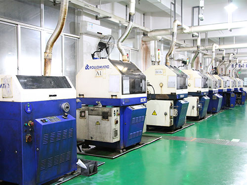 高中畢業(yè)生能在天津輕工職業(yè)技術(shù)學(xué)校學(xué)什么專業(yè)？