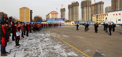 傳遞正能量！山東東營(yíng)金盾司法學(xué)校隆重舉行期末表彰大會(huì)暨家長(zhǎng)會(huì)